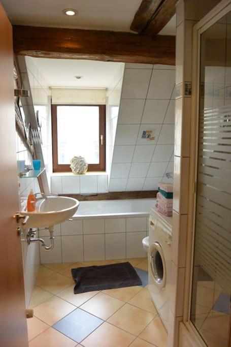 Apartment S10 In Bester Lage Stilvoll Im Zentrum Von Bayreuth Mit Klimaanlage Und Parkplatz Exteriör bild